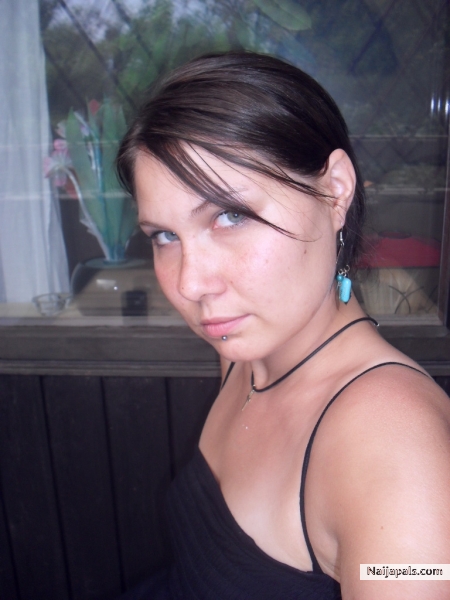Green eyes, Naija-Gal! :) - click for next photo