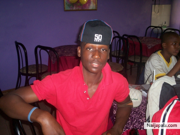  - click for next photo