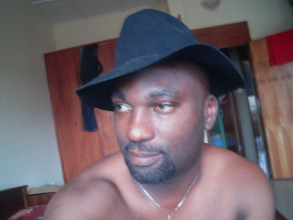 i just dey - click for next photo