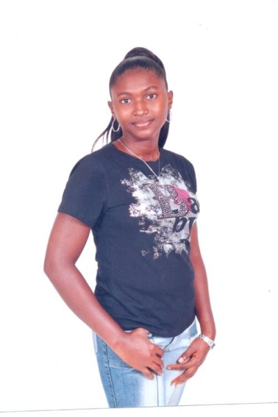 Nonye (sis) - click for next photo