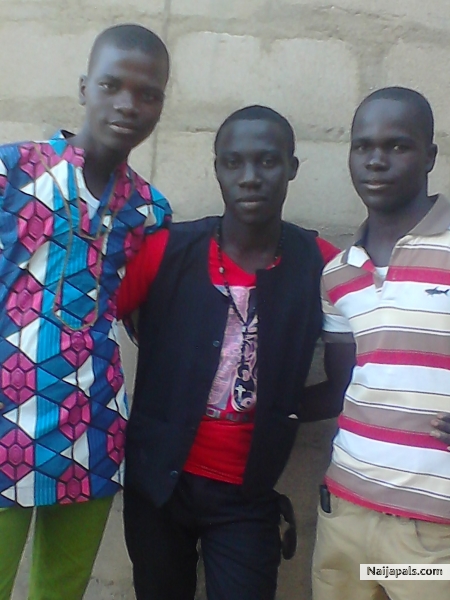  - click for next photo