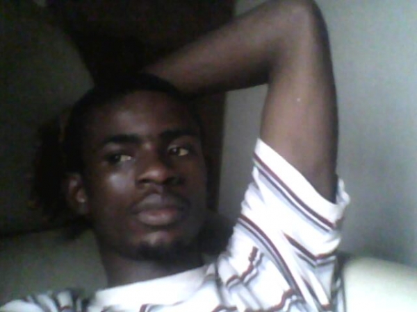 ayo ade 06 - click for next photo