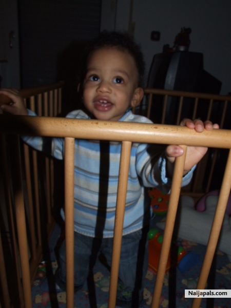 more pic of my little bro - click for next photo