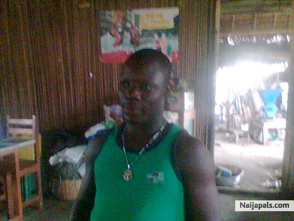 i - click for next photo