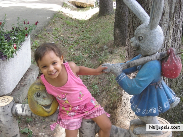  - click for next photo