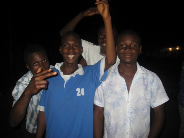 me and my hommies - click for next photo
