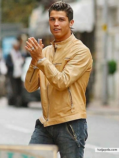  - click for next photo