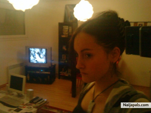  - click for next photo