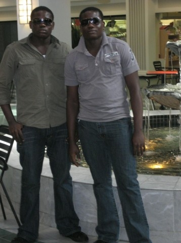  - click for next photo