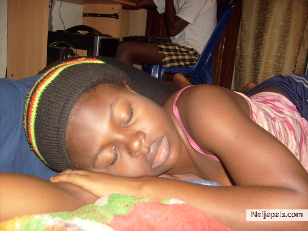 my sleeping child - click for next photo