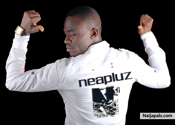 NEA PLUZ. - click for next photo