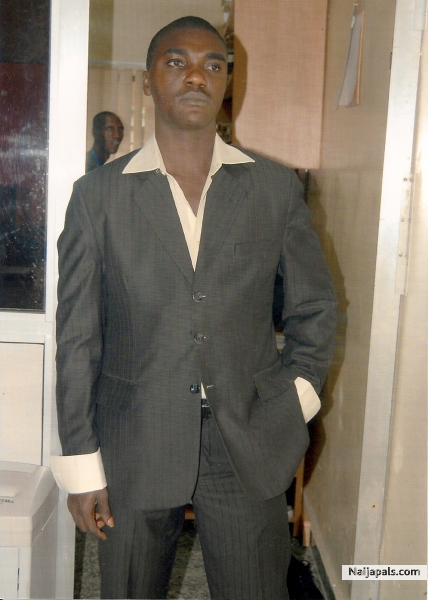  - click for next photo