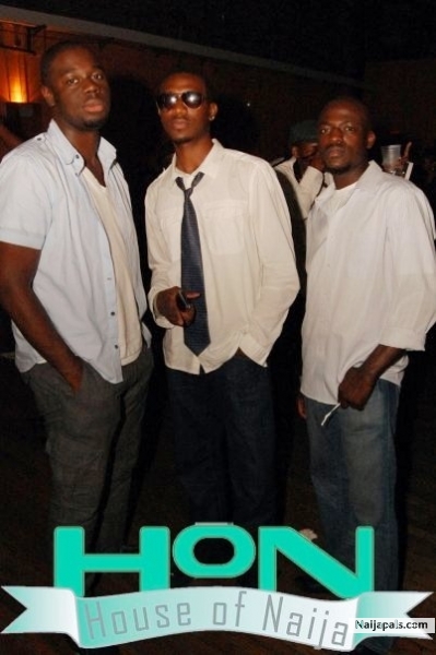 ouT with the fellaz - click for next photo