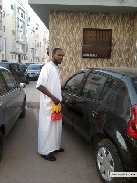  - click for next photo