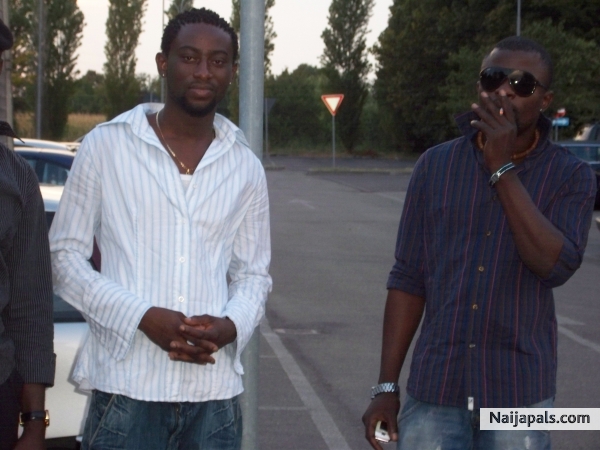 na me n a friend - click for next photo
