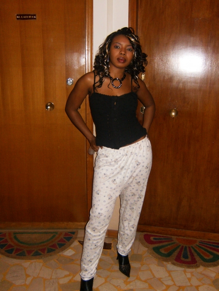  - click for next photo