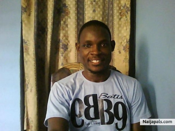 BATIS NAIJA - click for next photo