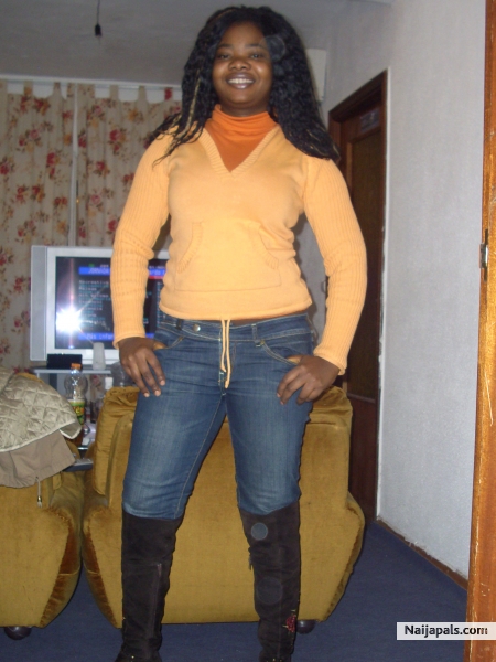 just me, doing my thing. - click for next photo