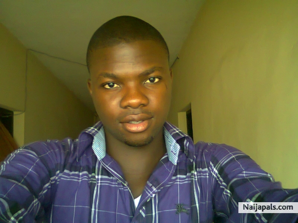 Emi noni - click for next photo