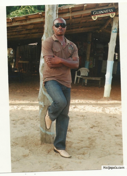  - click for next photo
