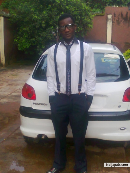 off to church............ - click for next photo