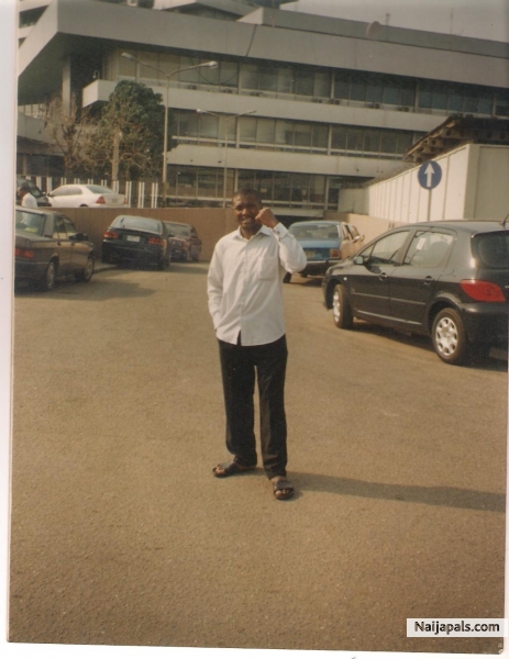 - click for next photo