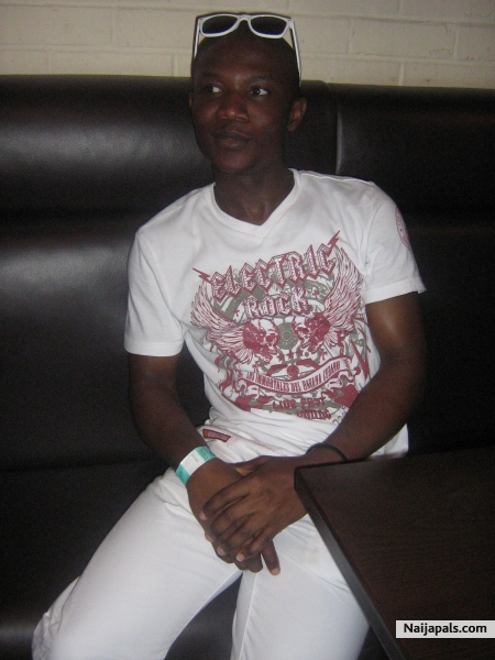 - click for next photo