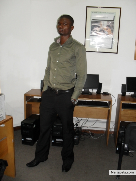  - click for next photo