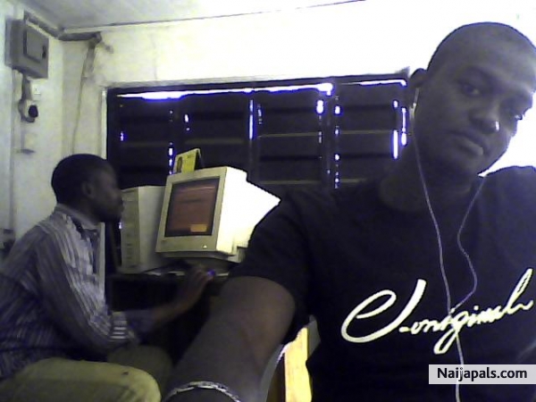  - click for next photo