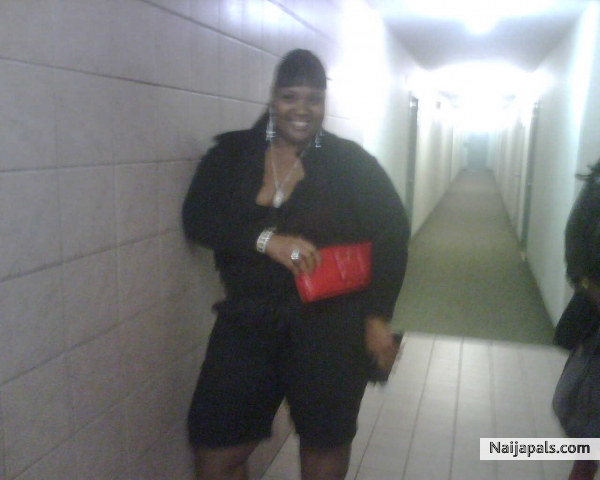 Going to a Nigerian Club-Eagle House - click for next photo