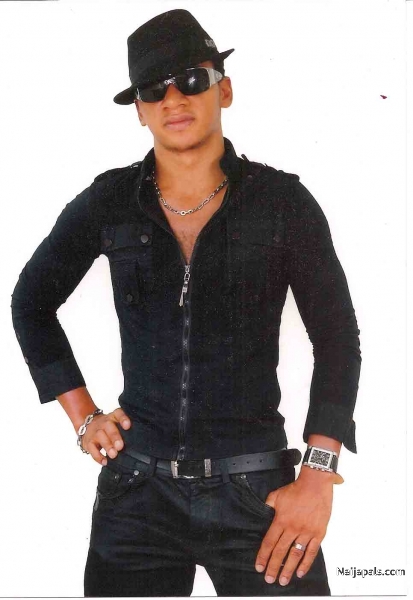 MR FABULOUS - click for next photo