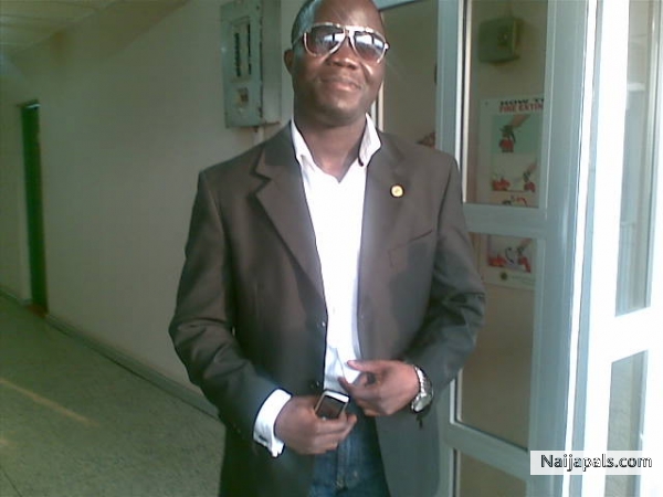 xris - click for next photo