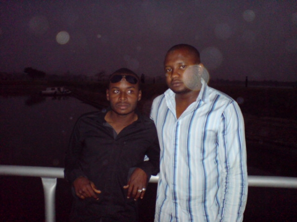  - click for next photo