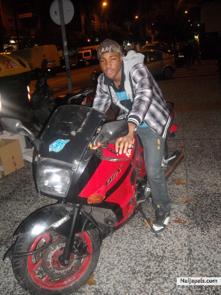  - click for next photo