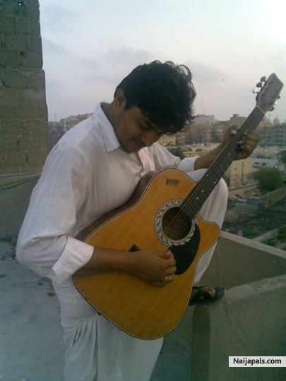  - click for next photo