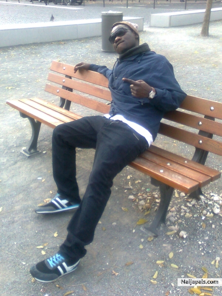  - click for next photo
