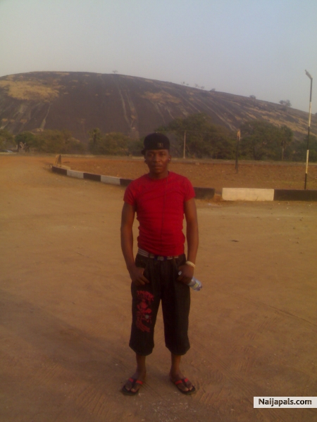  - click for next photo