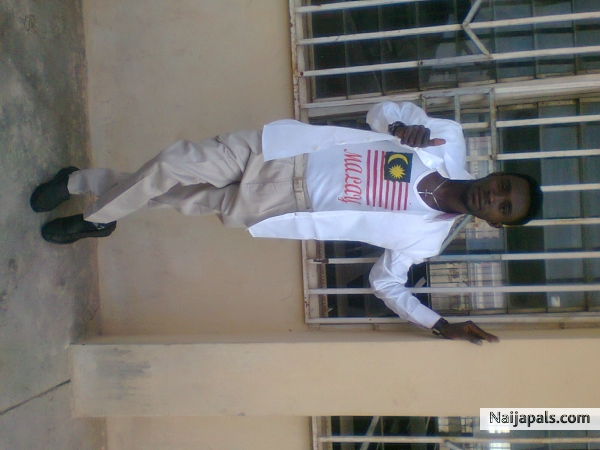 Dere is joy in looking gud always - click for next photo
