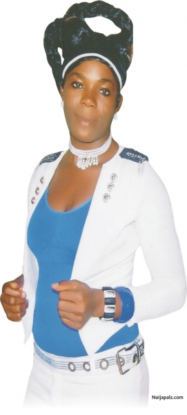 Miss Best De Hair Artiste/Stylist - click for next photo