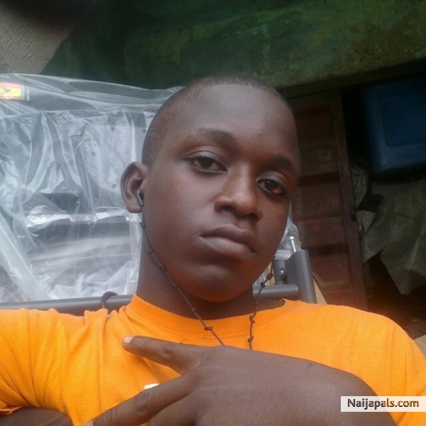 badoo - click for next photo