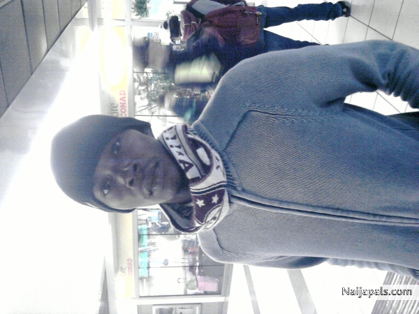 hi world - click for next photo