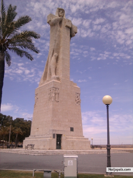  - click for next photo