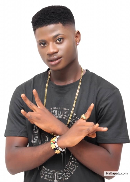 Nigeria Artist , Tharbs2 - click for next photo