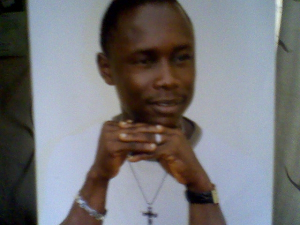 - click for next photo