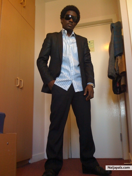 feeling fly - click for next photo
