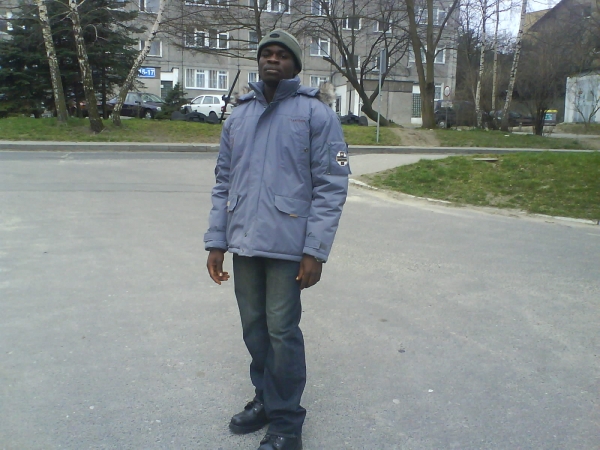  - click for next photo