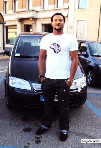  - click for next photo