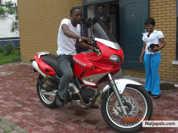 Hello to all naija ppls nice to meet u guys - click for next photo