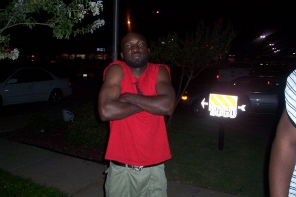 Flex ya muscle - click for next photo