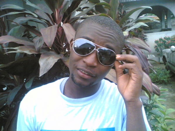  - click for next photo